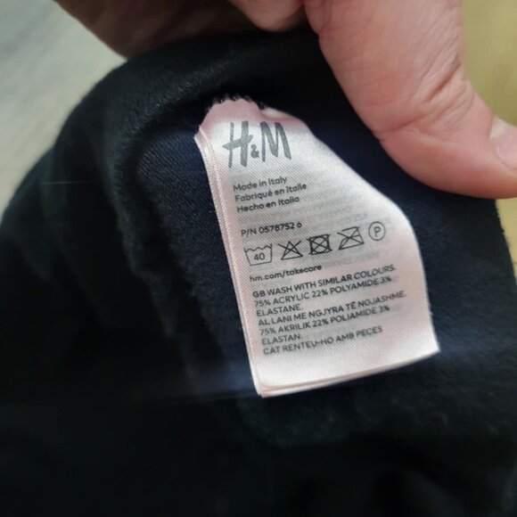 Bundle - Plus size XL (size 16/18) black leggings and short (Old Navy/Gap/H&M) - Picture 8 of 11